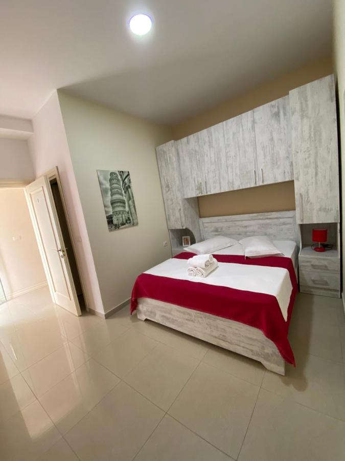 Apartamente Berti`s Garden Sarandë Exterior foto